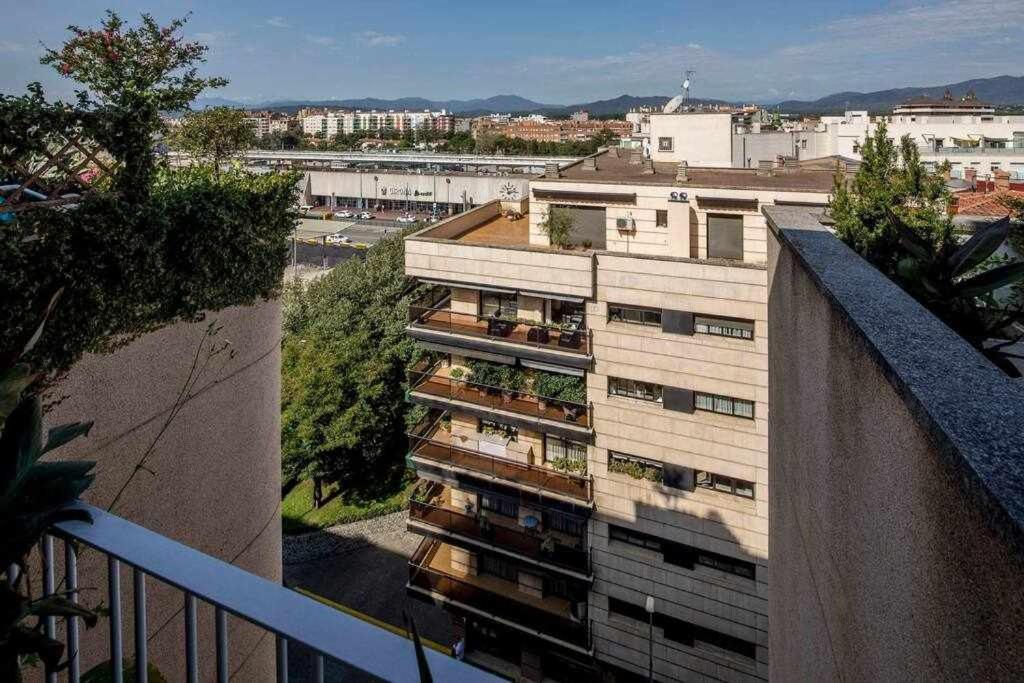 Atico Con Gran Terraza En El Corazon De Girona Apartment Exterior foto