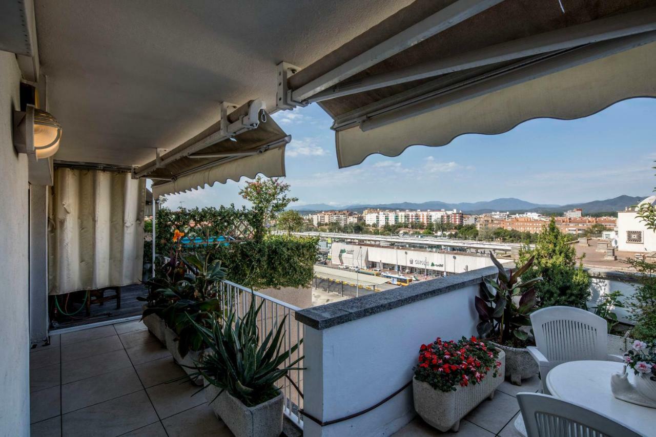Atico Con Gran Terraza En El Corazon De Girona Apartment Exterior foto