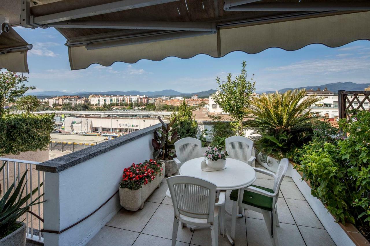Atico Con Gran Terraza En El Corazon De Girona Apartment Exterior foto